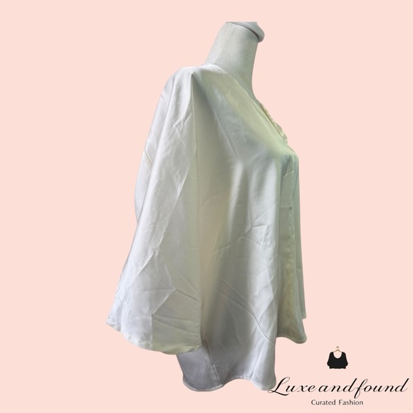 Banana Republic Cream Satin Women's Top Classic NWT - Picture 7 of 8